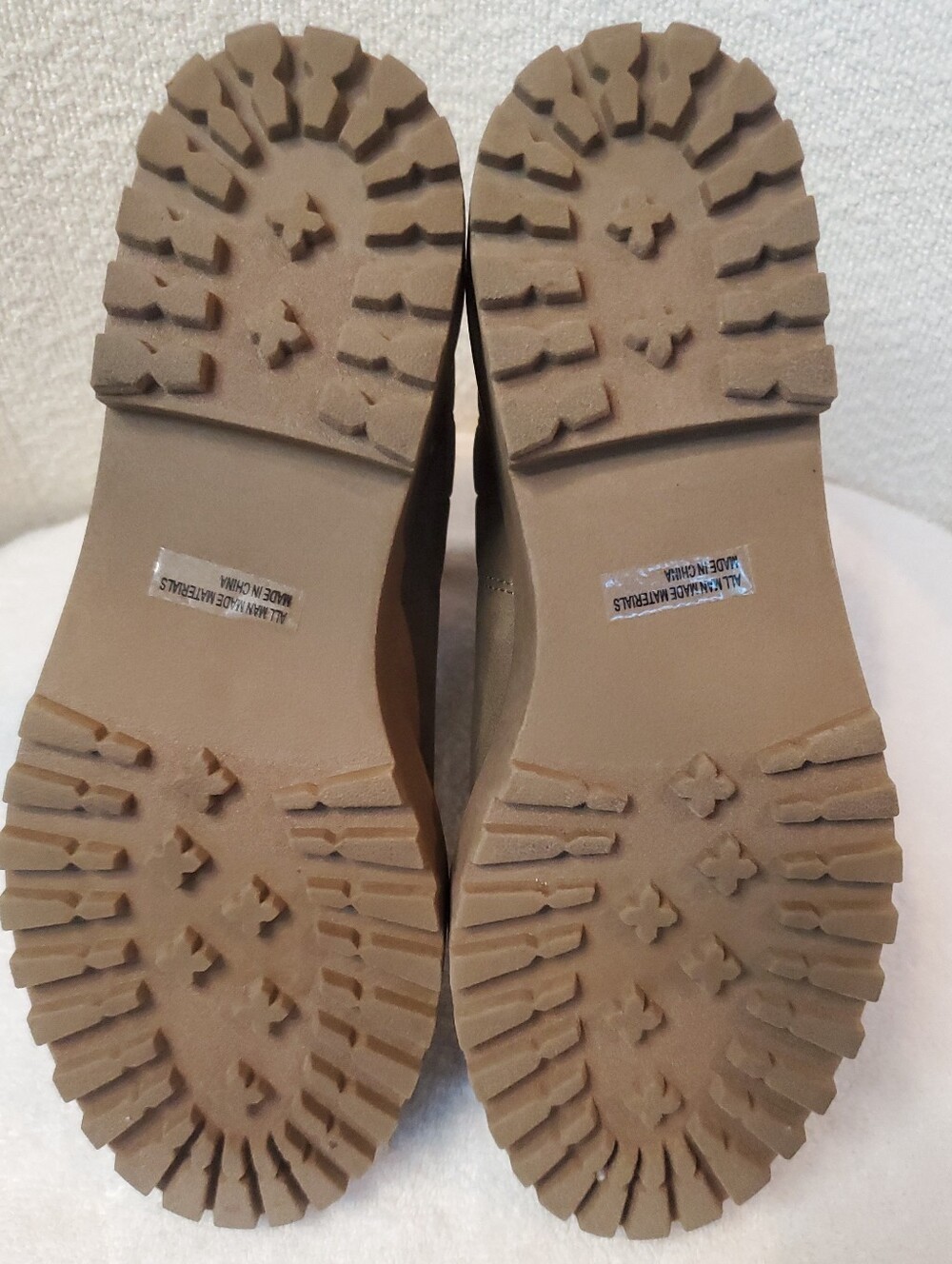 DV by Dolce Vita Women's Rancher Wedge Platform Taupe Brown Boot Size 7 Slip On - Picture 8 of 9